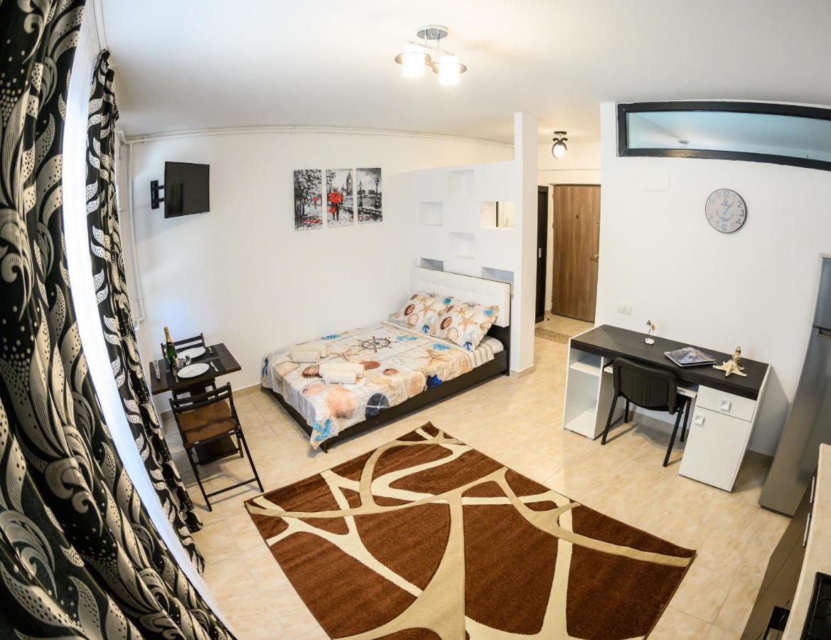Etiquette Mamaia Apartmán